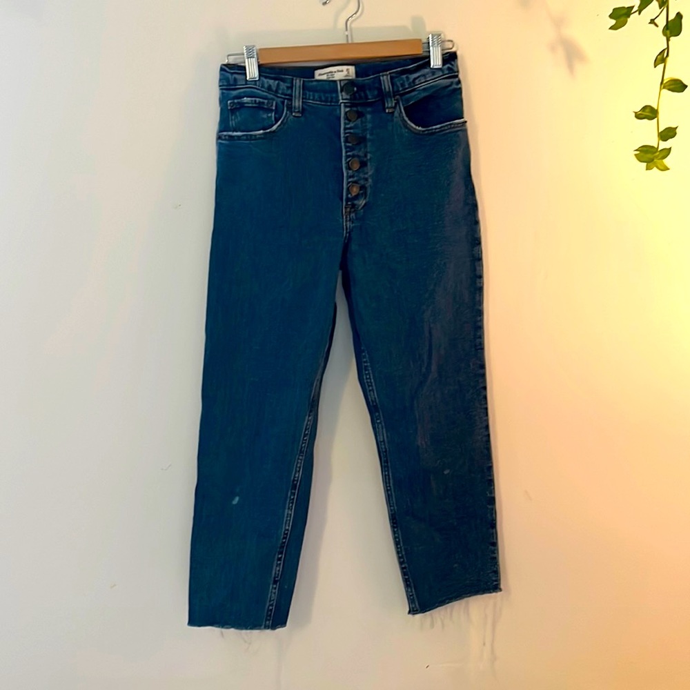 Cropped mom jeans by Abercrombie and Fitch